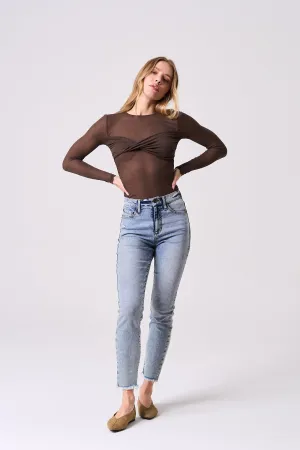 HIGH RISE ULTRA STRETCH SKINNY JEANS WITH FRAY HEM IN MEDIUM LIGHT / SP-P11274